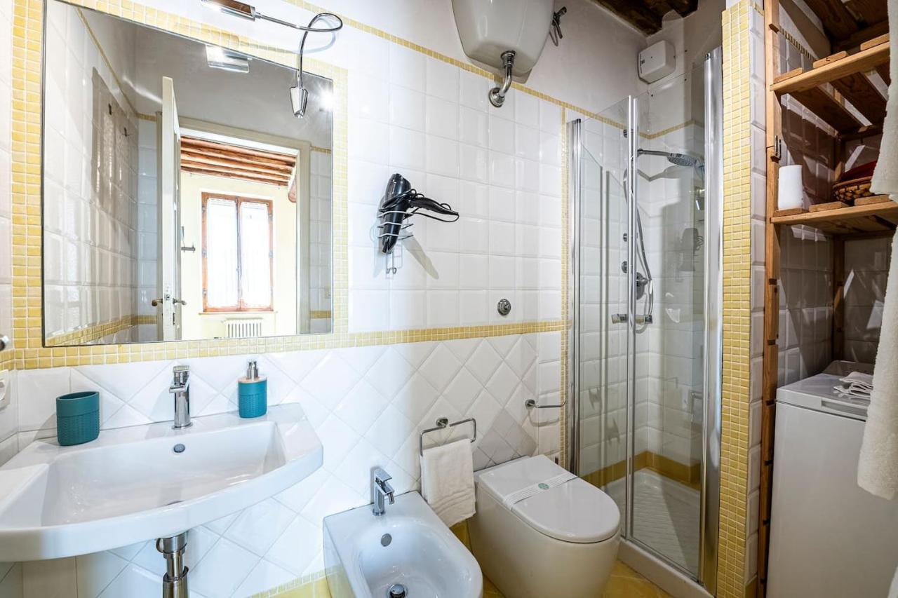 The Sunflower Apartment Siena Bagian luar foto